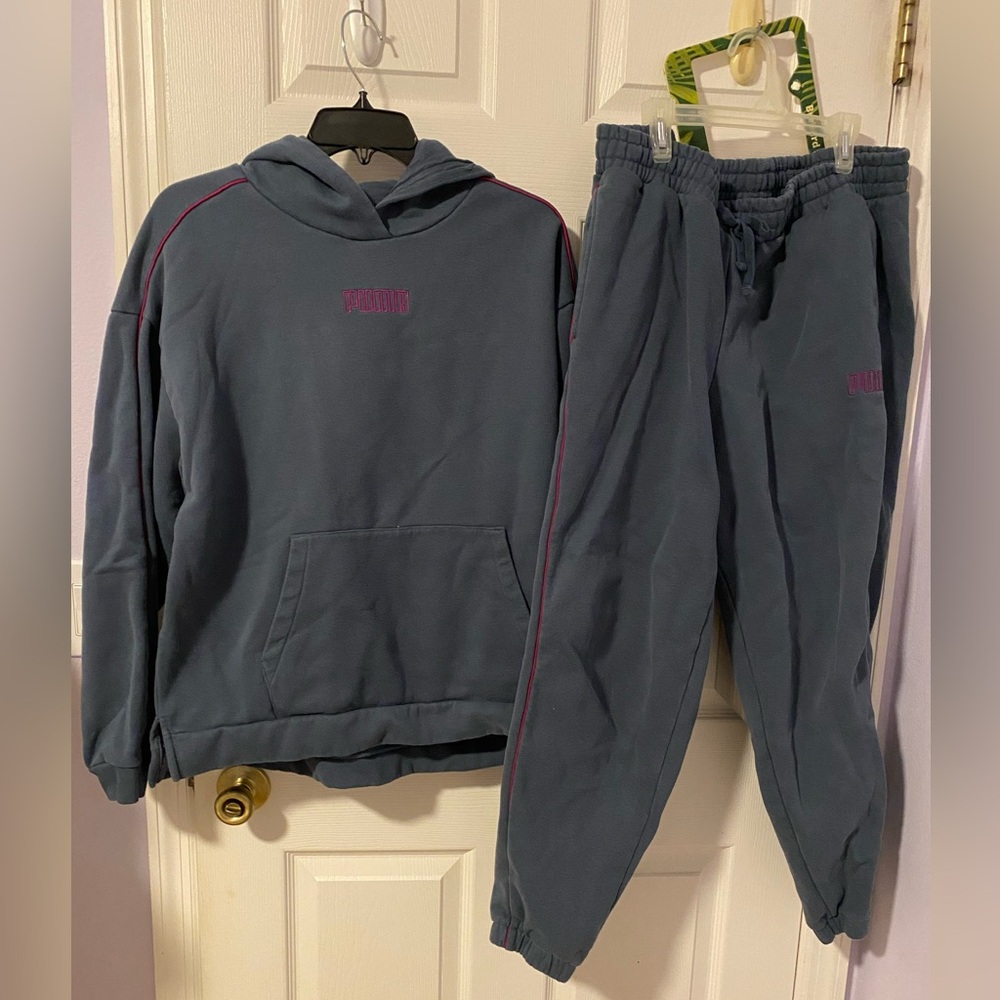 Puma 2 piece warm up suit size xl